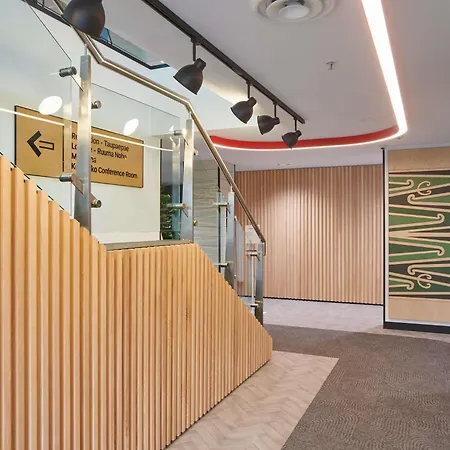 Ibis Hamilton Tainui-3